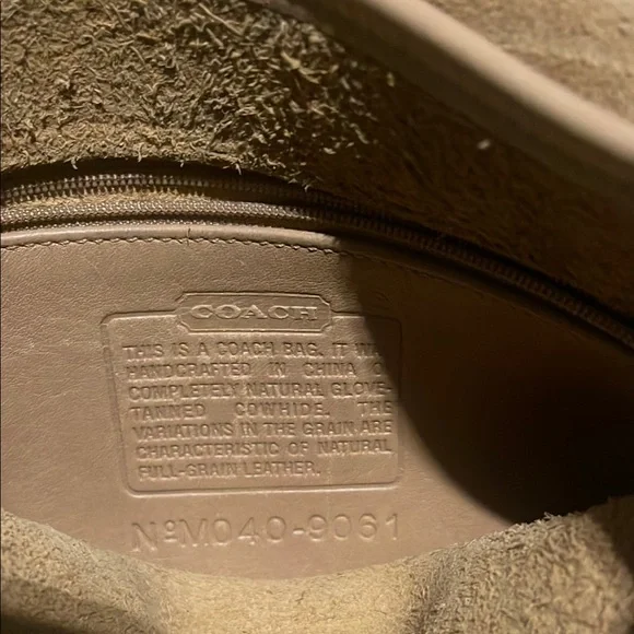 Vintage 90’s Coach Tan Crossbody Rambler 9061 - Picture 4 of 7